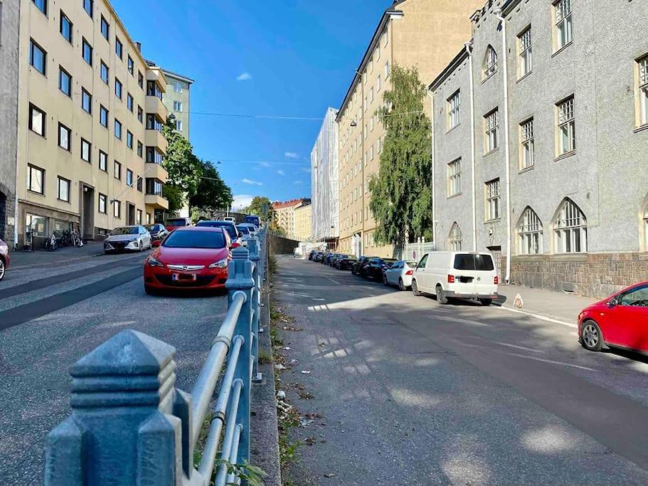 Studio Apartment, View Over The Roofs For The Sunrise Helsinki Esterno foto
